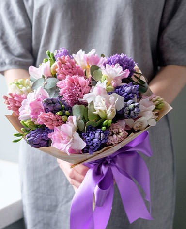 Бесплатная доставка цветов в Пскове
